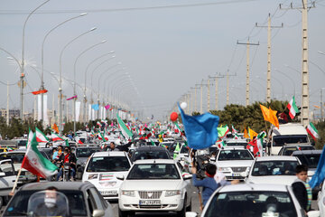 راهپیمایی خودرویی 22 بهمن در قم