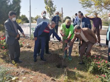 ایرانگرد دوچرخه‌سوار وارد دامغان شد