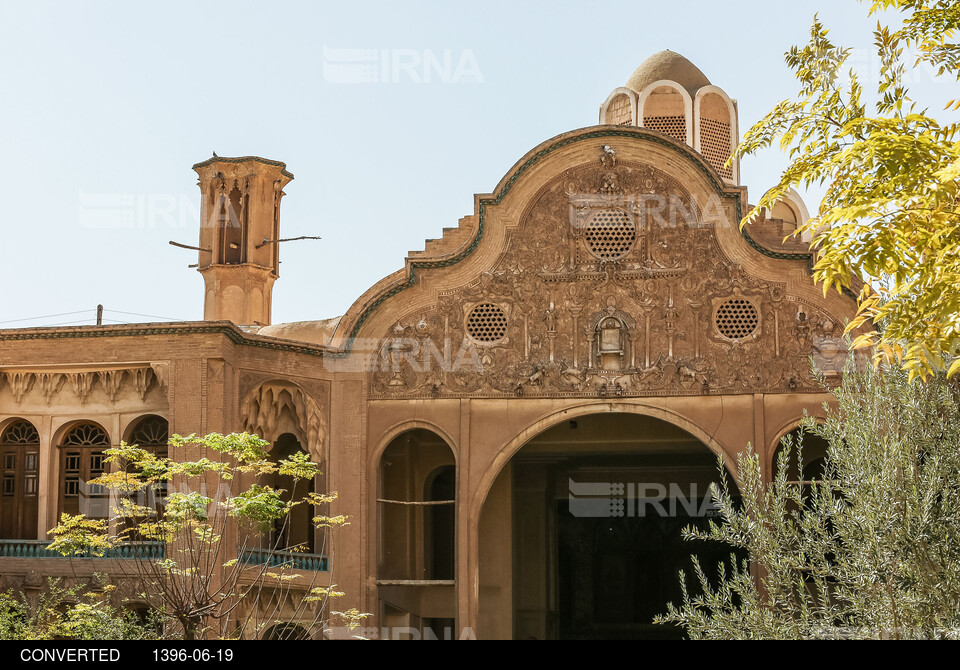 دیدنیهای ایران - خانه تاریخی بروجردی ها در کاشان