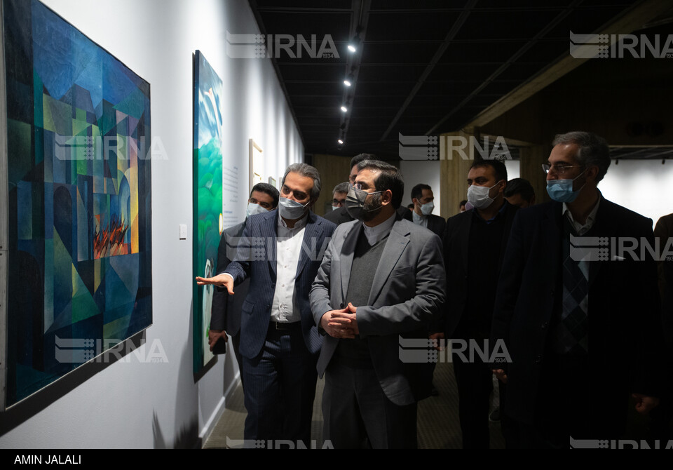 بازدید وزیر فرهنگ و ارشاد اسلامی از نمایشگاه آینه در آینه