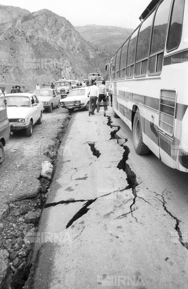 زلزله در رودبار و منجیل