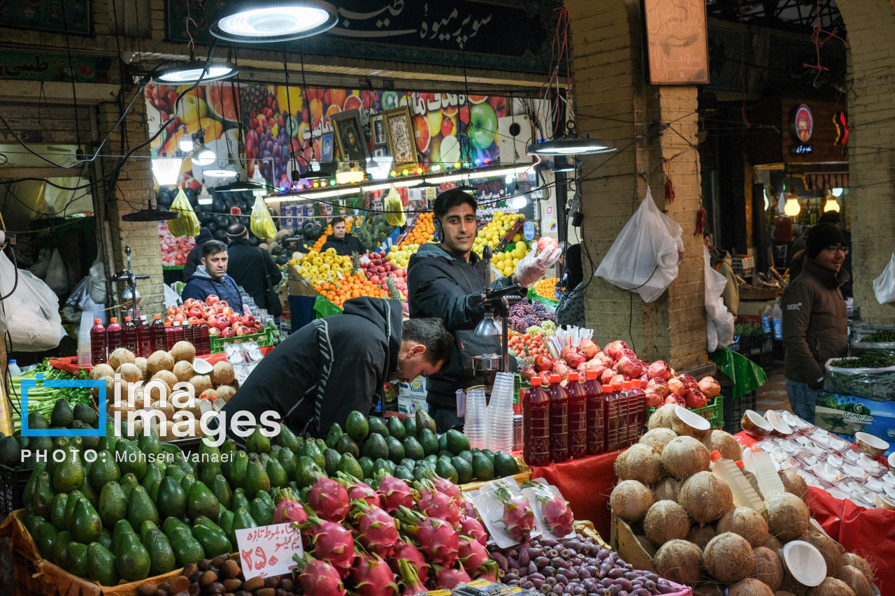 خرید شب چله در تهران