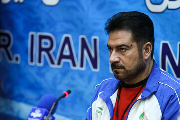 Entrenamiento del equipo femenino iraní de balonmano 
