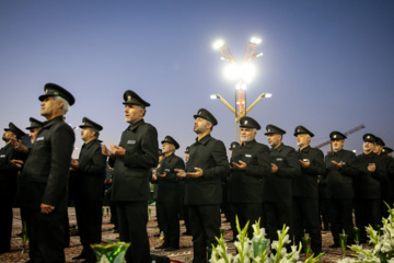 “Jotbe Jani” en el santuario del Imam Reza (P)