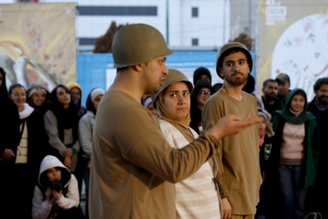 Spectacles de rue du Festival de Théâtre Fajr 2025 - Jour 6