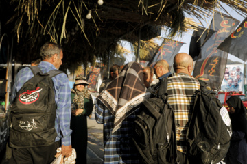 تردد زائران در مرز باشماق