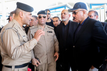 Iran, Iraq interior ministers visit shared border point