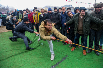 Festival local de jeux dans Khorāsān du Nord