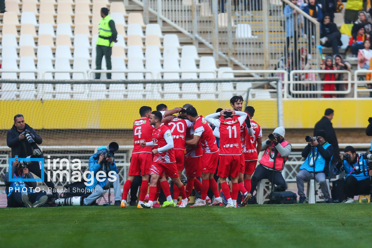 لیگ برتر فوتبال - سپاهان و پرسپولیس