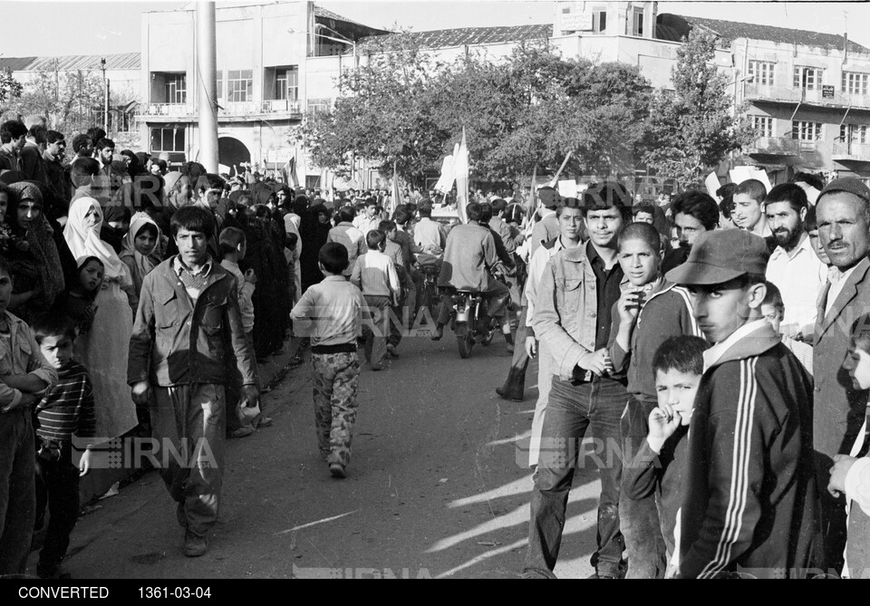 شادمانی مردم همدان به مناسبت فتح خرمشهر