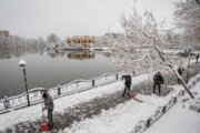 Herbstlicher Schneefall in Tabriz