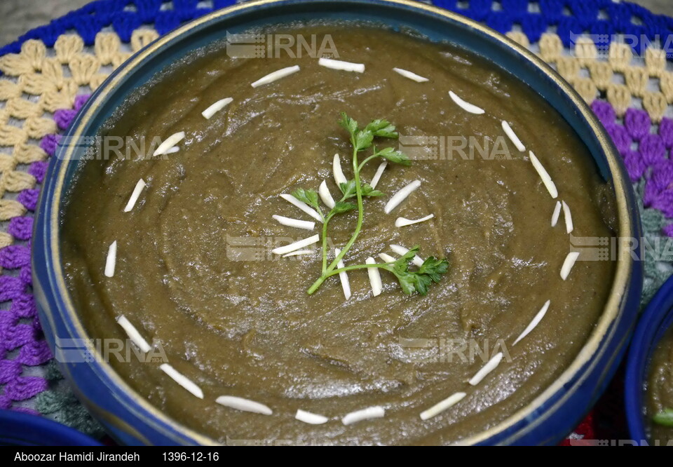 غذاهای محلی - پخت سمنو در روستای اسطلخ جان گیلان