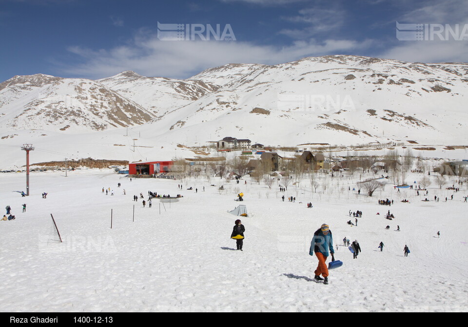 تفریحات زمستانی در پیست پولادکف فارس