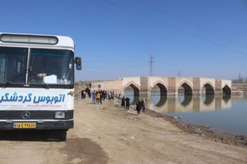 بازدید گسترده گردشگران نوروزی از پل تاریخی تاتاوی میاندوآب