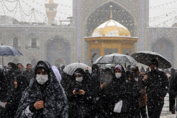 Chute de neiges à Mashhad dans le nord-est iranien 