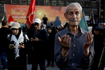 Arbaeen mourners hold rally