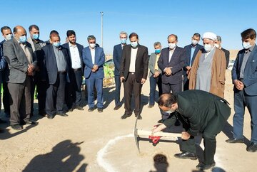 ساخت واحد تولیدی و فرآوری مواد معدنی در گناباد آغاز شد