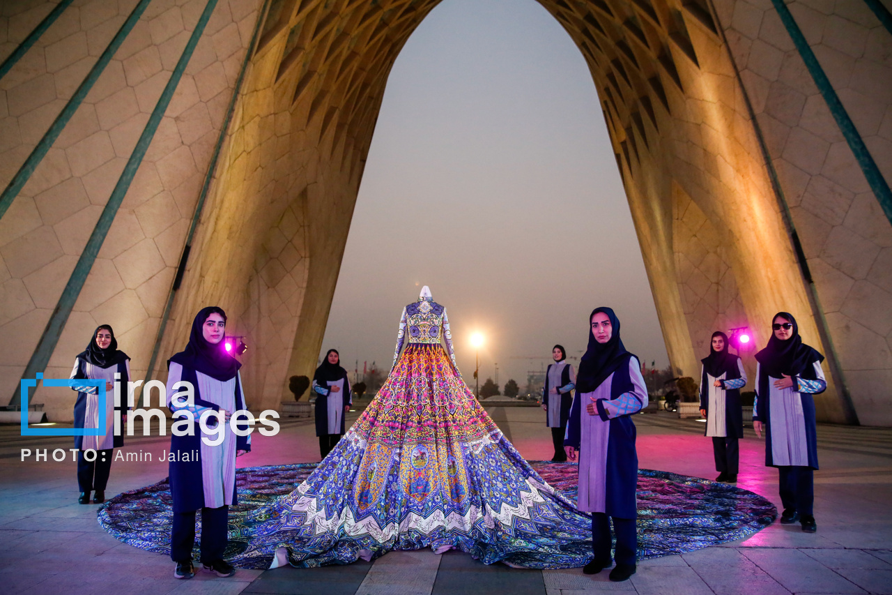 «جشنواره هنر ایران زمین» در برج آزادی