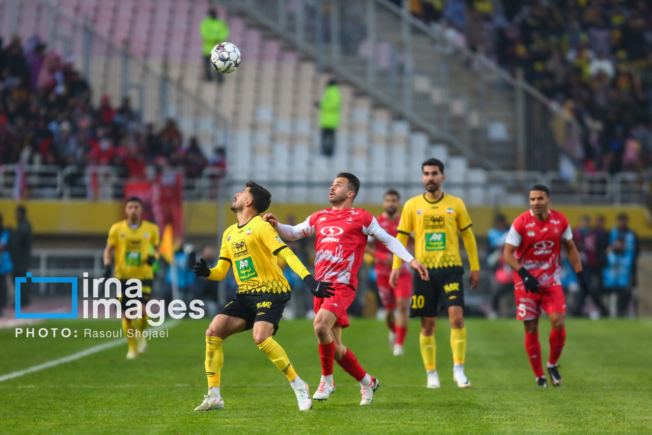 لیگ برتر فوتبال - سپاهان و پرسپولیس