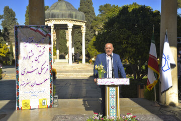 آغاز نخستین جشنواره فرهنگی‌هنری "معلمان هنرمند" در شیراز