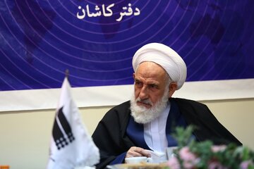 امام جمعه کاشان: شعار امسال با شبکه باز مدیریتی در کشور محقق می‌شود