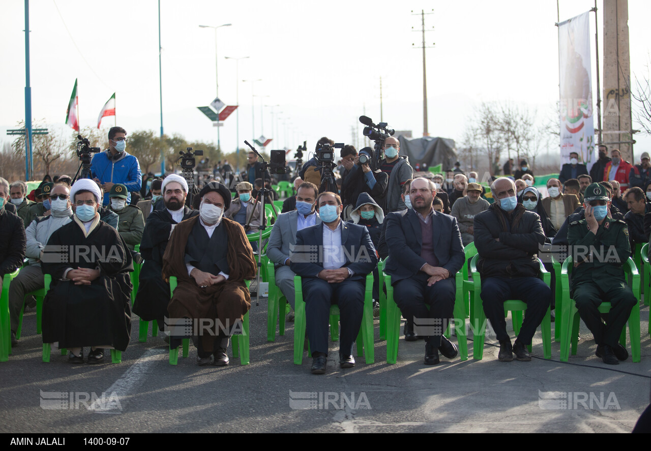 رونمایی از یادمان شهید فخری زاده