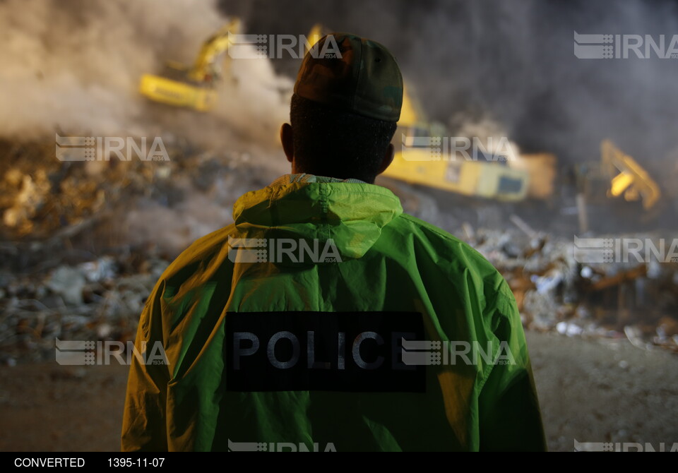 ادامه آوار برداری ساختمان پلاسکو - روز هشتم