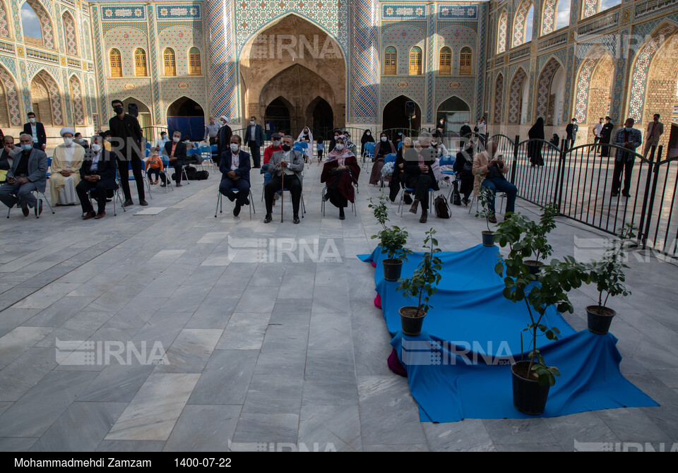 رونمایی از جدیدترین سنگ مزار سهراب سپهری