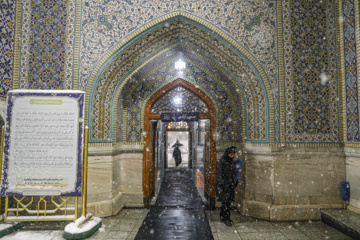 La nieve otoñal cubre de blanco Mashhad