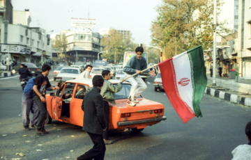 صعود تاریخی فوتبال  ایران به جام جهانی هشتم آذر ۷۶ ؛ از ملبورن تا خیابان های پرشور ایران 