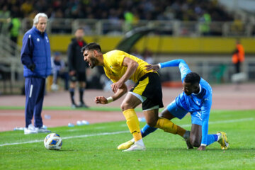 Football match between Sepahan and Al-Hilal