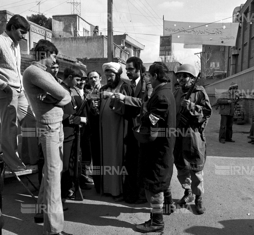 روزهای انقلاب - صحنه هایی از قیام مردم تهران