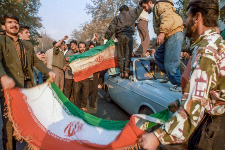 صعود تاریخی فوتبال  ایران به جام جهانی هشتم آذر ۷۶ ؛ از ملبورن تا خیابان های پرشور ایران