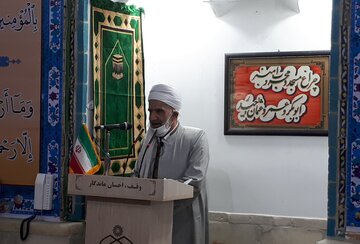 امام جمعه سنندج: سختی‌ها و مشکلات جامعه امتحان الهی است