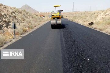 طرح بهسازی راه‌های روستایی کهک استان قم اجرا می‌شود