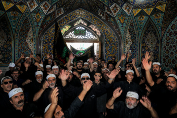 Mashhad, de luto por el aniversario del fallecimiento del Profeta del Islam