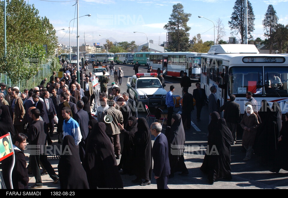 برگزاری نخستین نماز جمعه تهران در مصلی امام خمینی به امامت مقام معظم رهبری