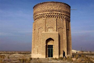 طرح بازدید ۲۰ هزار دانش‌آموز و دانشجو از آثار تاریخی دامغان آغاز شد