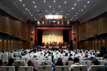 Célébration du festival de la musique de fajr à Zanjān  