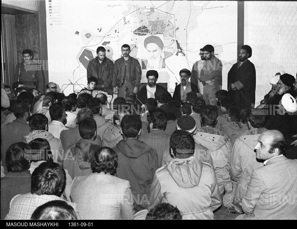 سفر رئیس جمهوری به اصفهان - دیدار با جانبازان و خانواده شهدا