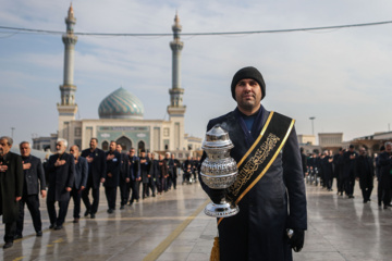 Iraníes conmemoran aniversario del martirio del Imam Musa al-Kazim (P) 