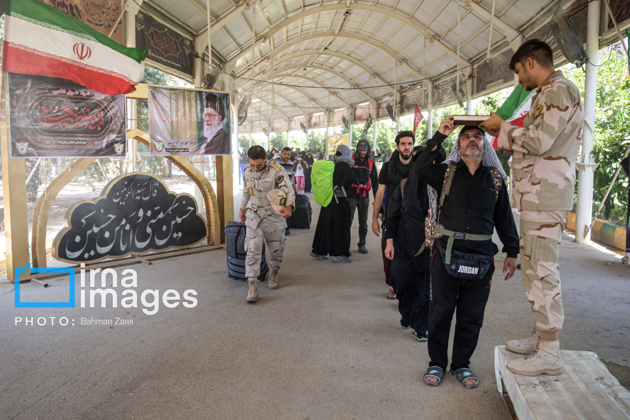 تردد زائران در مرز خسروی