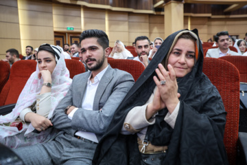 La celebración del matrimonio de 160 parejas de la Fuerza Terrestre del Ejército de Irán