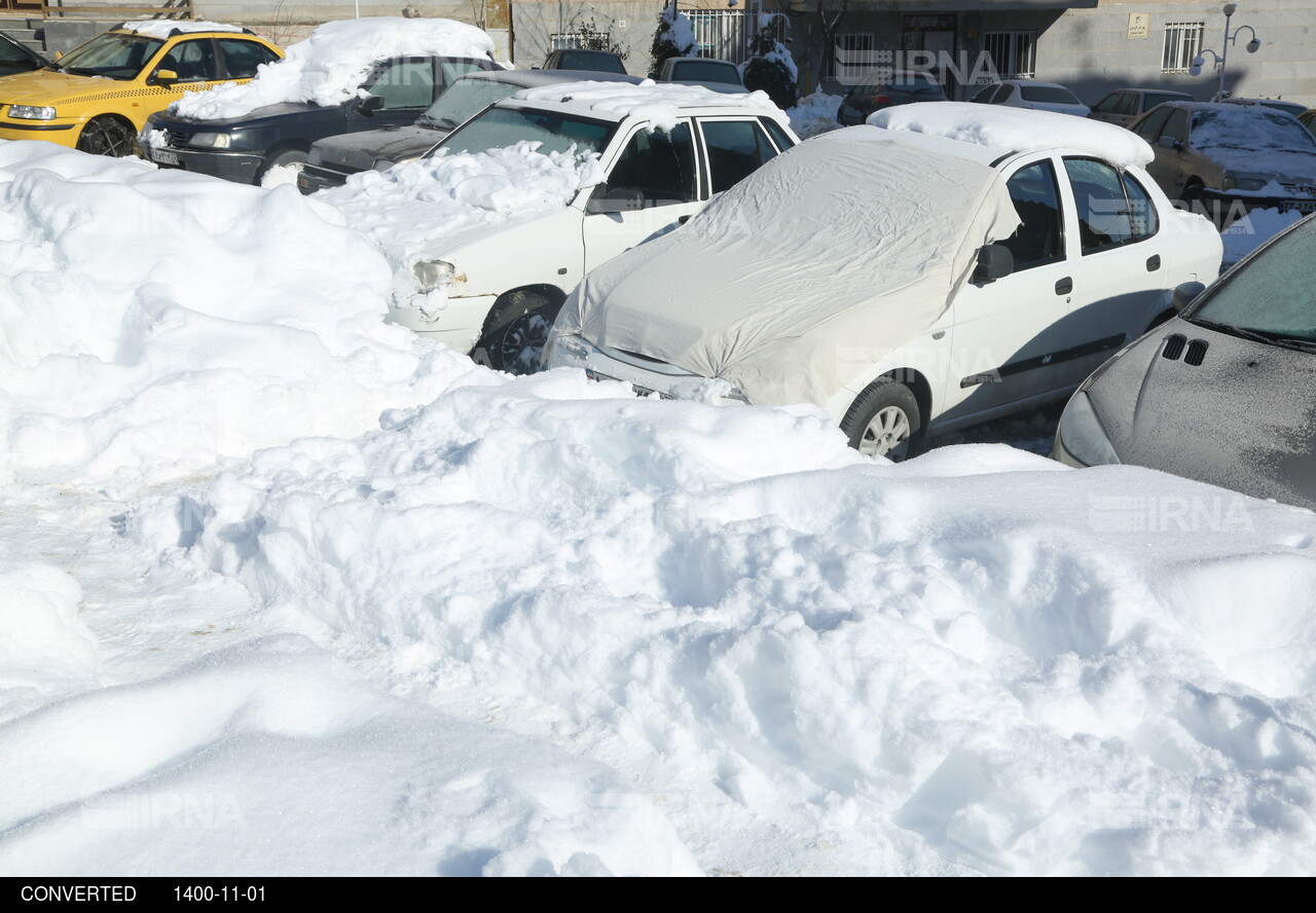 بارش برف و یخبندان در شهر سنندج