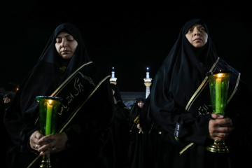 “Jotbe Jani” en el santuario del Imam Reza (P)