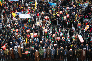 Las marchas del 13 de Aban en todo Irán