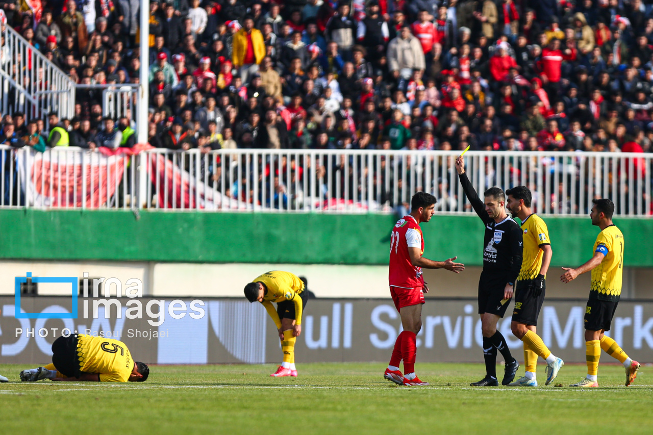 سوپرجام فوتبال - سپاهان و پرسپولیس