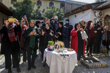 Le rituel du Nowruz Khani annonce l'arrivée du nouvel an persan