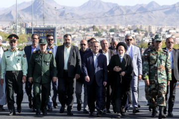 Le défilé des forces armées iraniennes à l’occasion de la Semaine sacrée de la défense