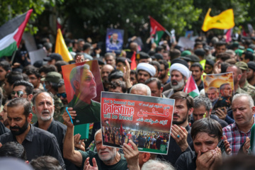 Multitudinario funeral del mártir Haniya en Teherán